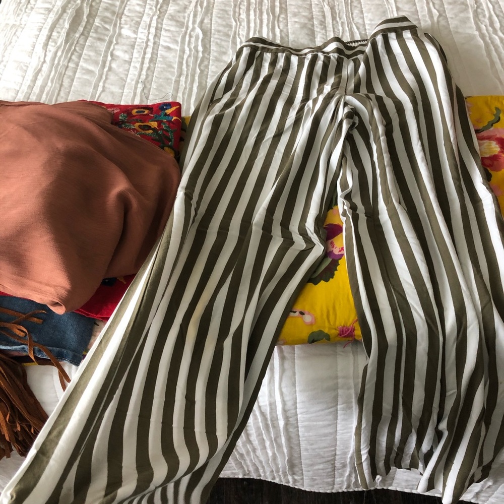 Loose pants